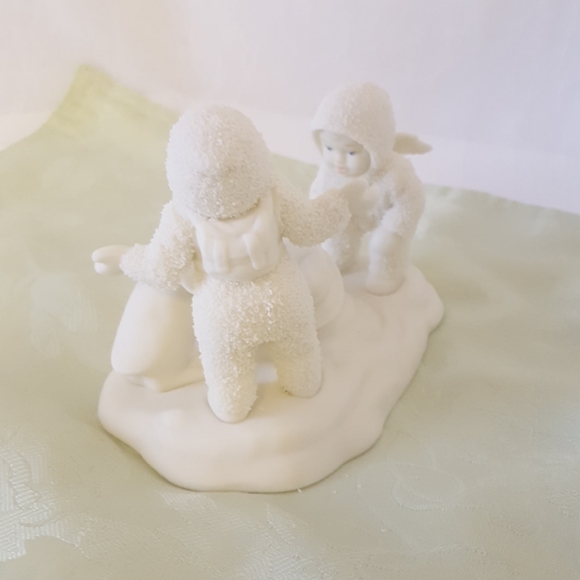 Snowbaby "Where did he go?" EUC - Picture 3 of 4